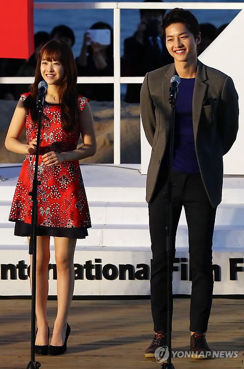 Song Joong Ki And Park Bo Young Interview Song Joong Ki and Park Bo Young Light Up Busan for Wolfboy - A Koala's